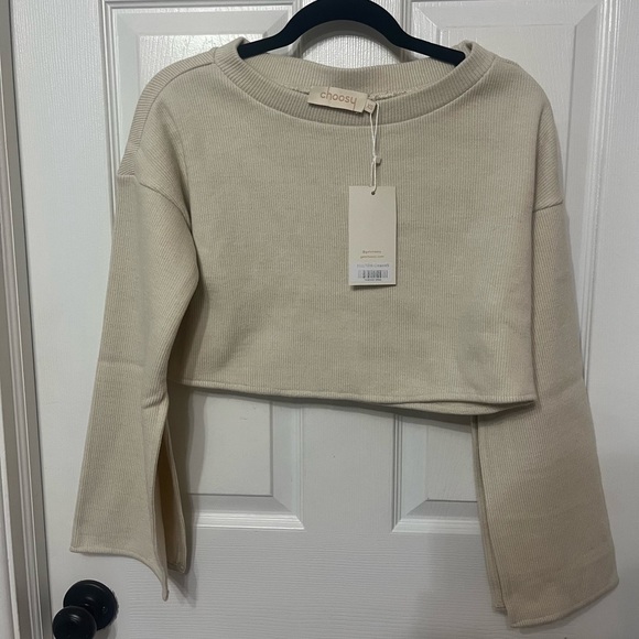 NWT Choosy Elsa Cream Ribbed Boxy Cropped Sweater Slit Bell Sleeves SZ XS - Picture 3 of 6